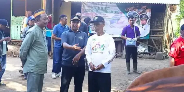 Sehari Bersama Bupati dan Wakil Bupati Bondowoso di Dusun Biser, Desa Gubrih Kec.Wringin.DISNAKAN Hadirkan Layanan Kesehatan ternak dan Sensus Ternak